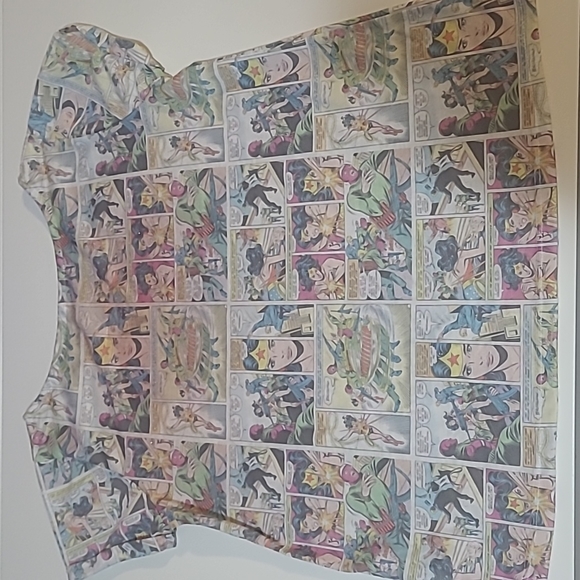 Wonder Woman comic t-shirt - Picture 2 of 4